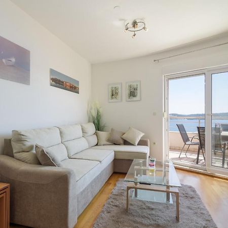 Apartment Marijana Trogir Bagian luar foto