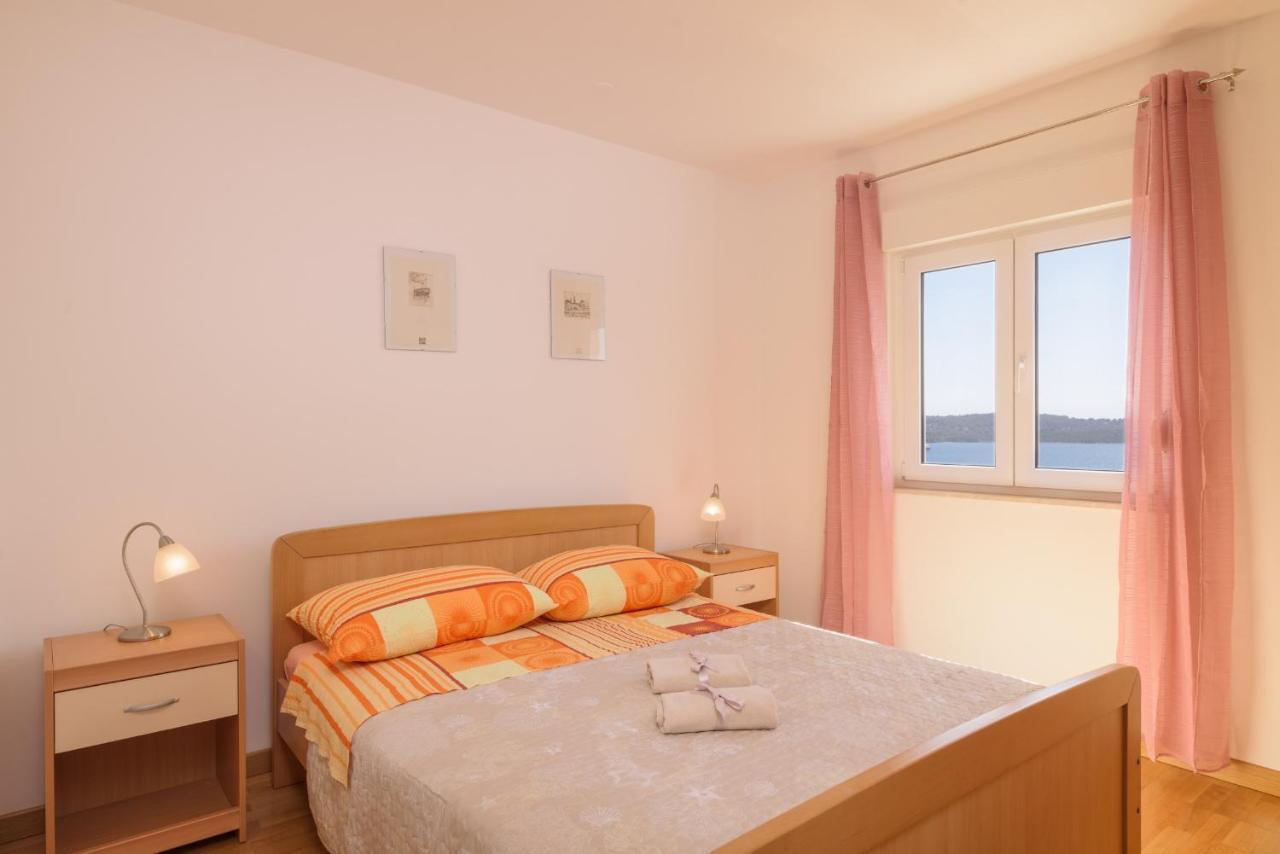 Apartment Marijana Trogir Bagian luar foto