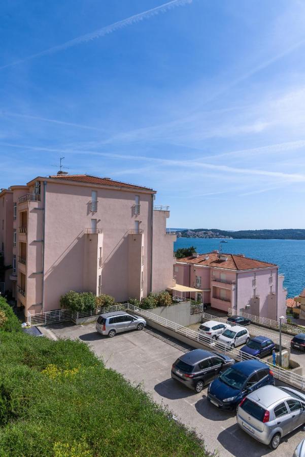 Apartment Marijana Trogir Bagian luar foto